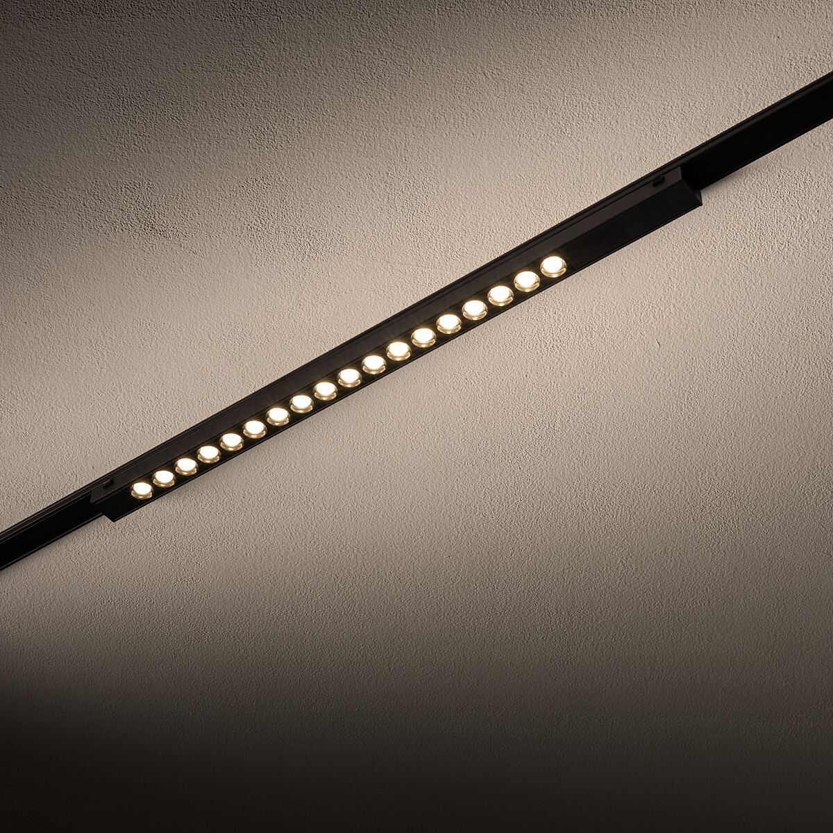 UT-LVM MINI FOCUS LED 18W black 3000K 11306 Nowodvorski Lighting
