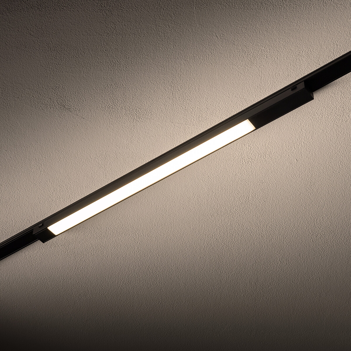UT-LVM MINI LINE LED 18W black 3000K 11308 Nowodvorski Lighting