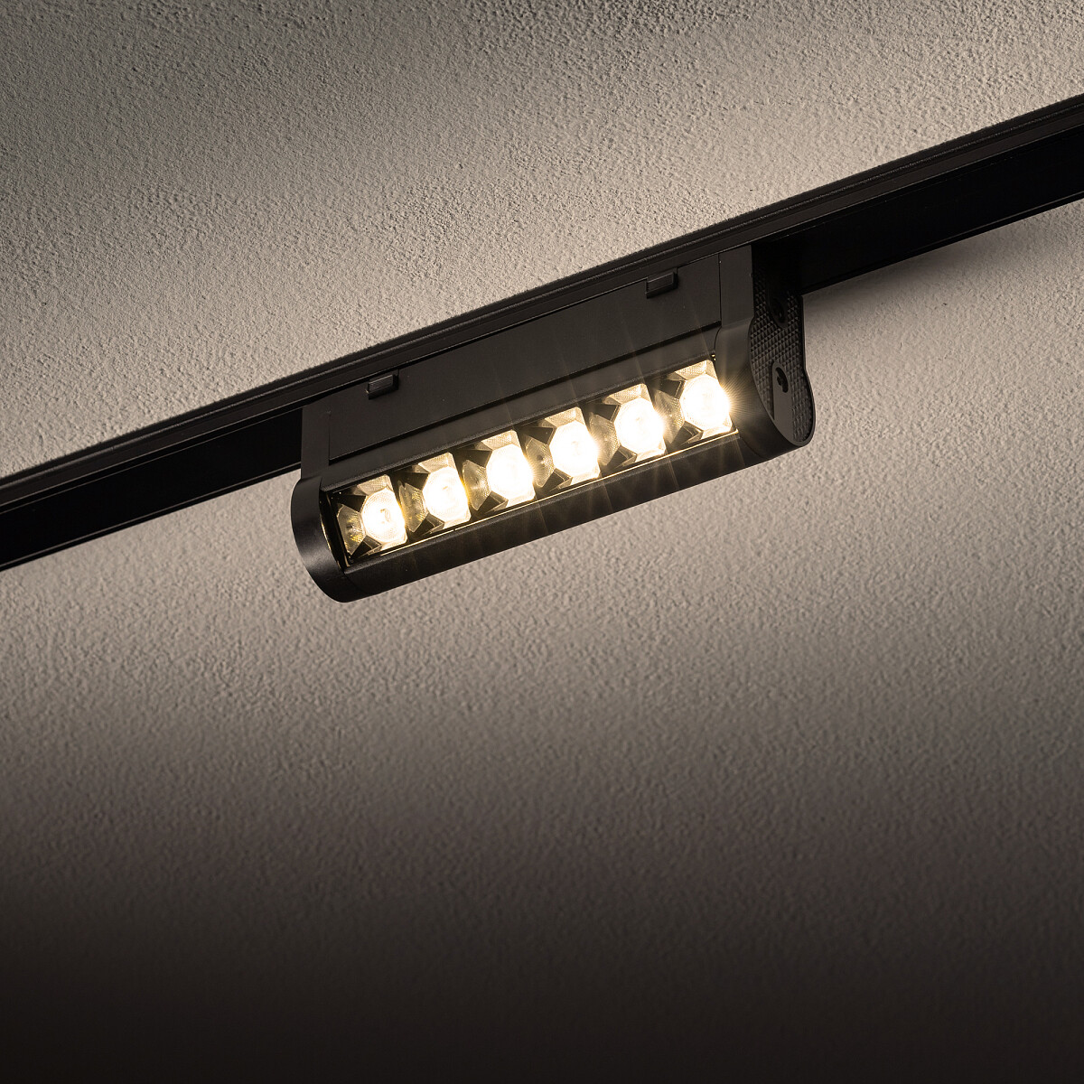 UT-LVM MINI FOCUS SWING LED 6W black 3000K 11310 Nowodvorski Lighting