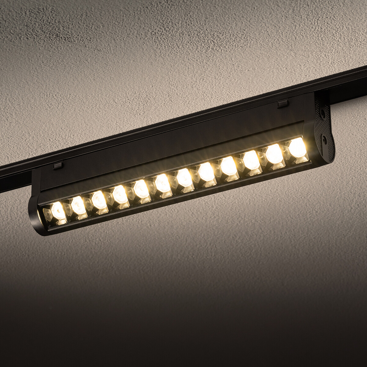 UT-LVM MINI FOCUS SWING LED 12W black 3000K 11311 Nowodvorski Lighting
